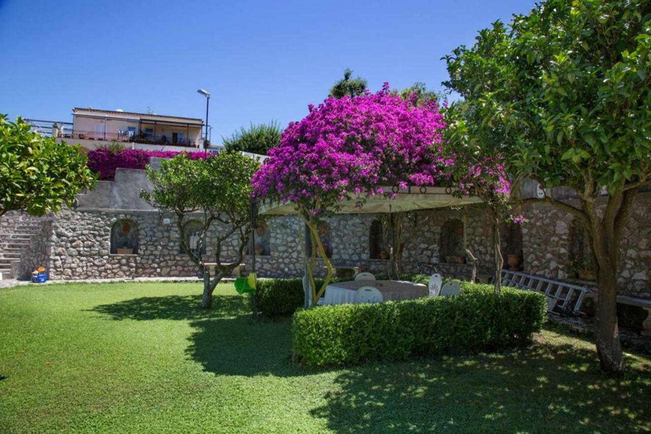 La Casa Dei Merli كابري المظهر الخارجي الصورة